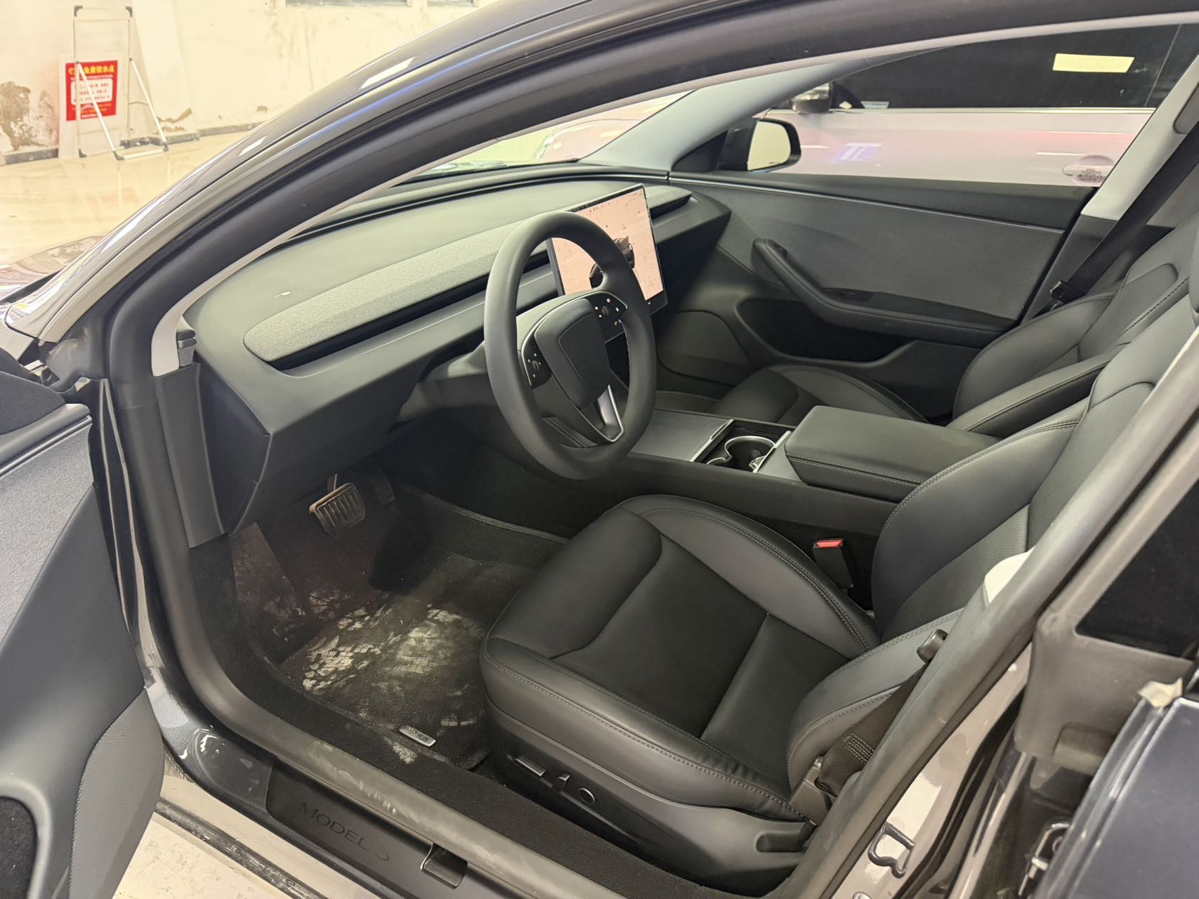 Tesla Model 3 2025 #2 Tesla Model 3 2025 car image #2