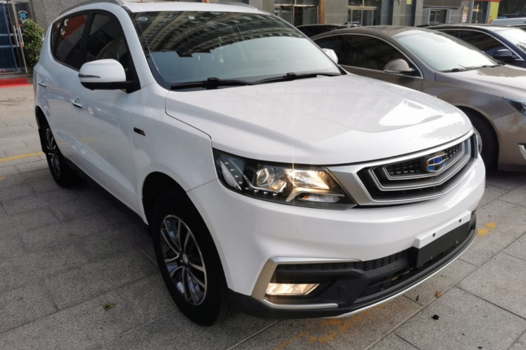 GEELY Vision X6 2019 immagine di auto #4