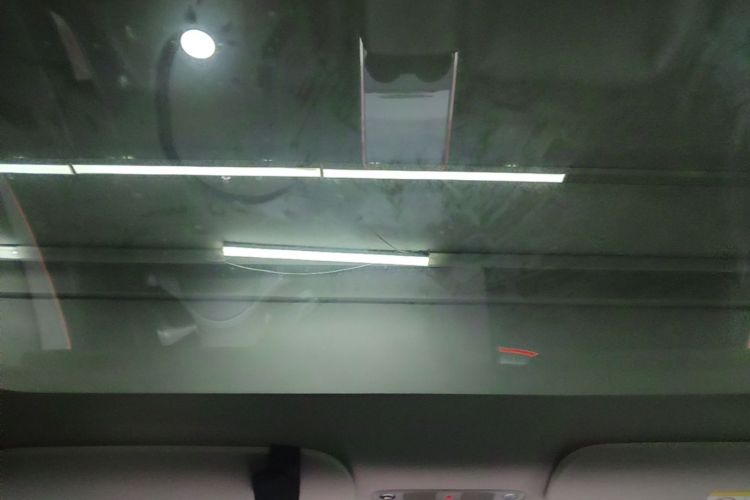 Tesla Model Y 2024 car image #18