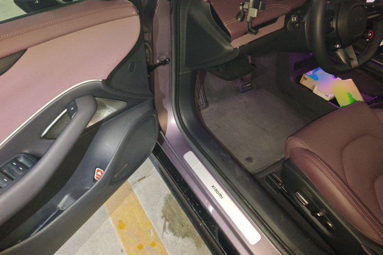 MI SU7 2024 car image #13