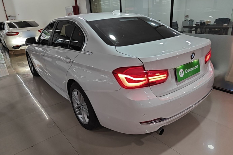 BMW 3 Series 2016 #5 BMW 3 Series 2016 car image #5