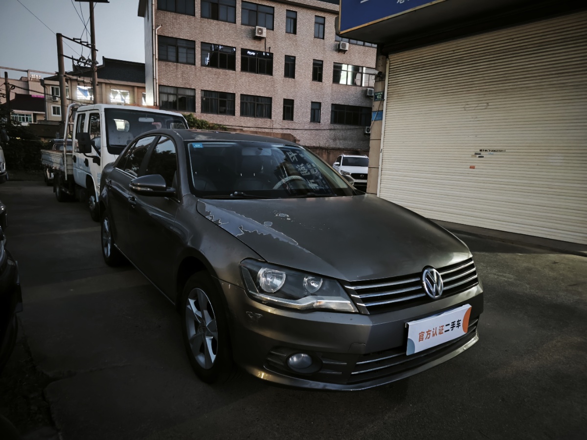 Volkswagen Bora 2014 car image #3