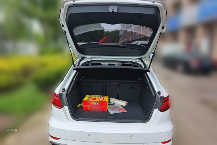 Audi A3 2018 immagine di auto #21