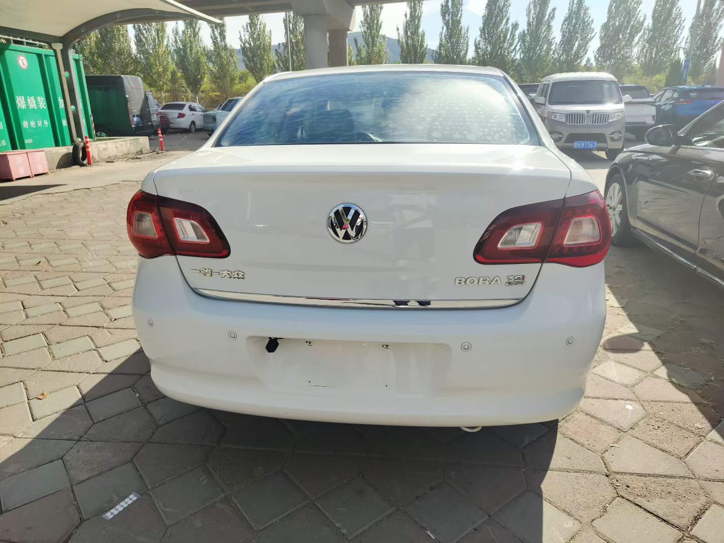 Volkswagen Bora 2012 car image #6