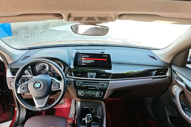 BMW X1 2021 car image #10