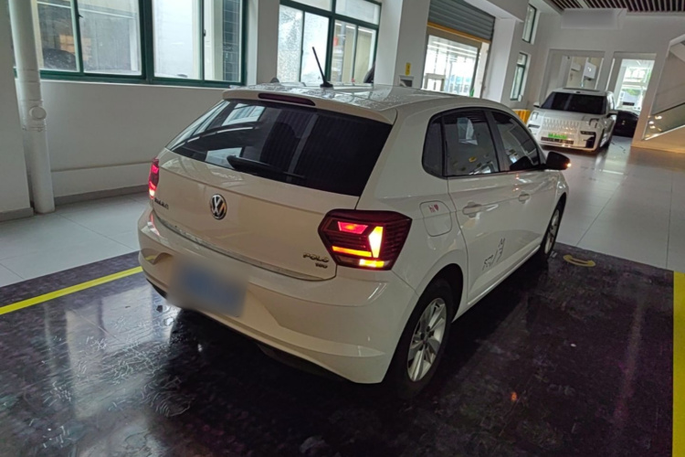 Volkswagen Polo 2020 car image #5