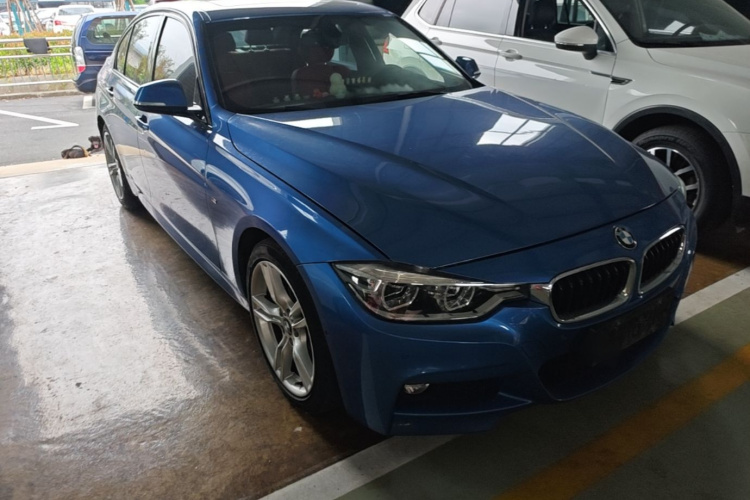 BMW 3 Series 2019 #4 BMW 3 Series 2019 car image #4
