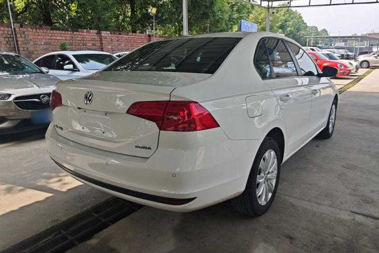 Volkswagen Bora 2021 car image #7