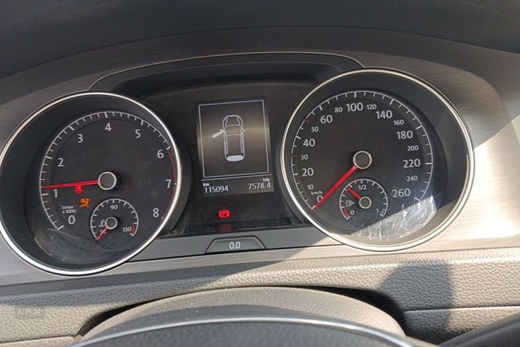 Volkswagen Golf 2015 car image #13