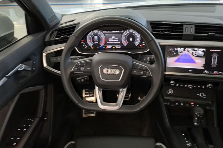 Audi Q3 2025 #11 Audi Q3 2025 car image #11