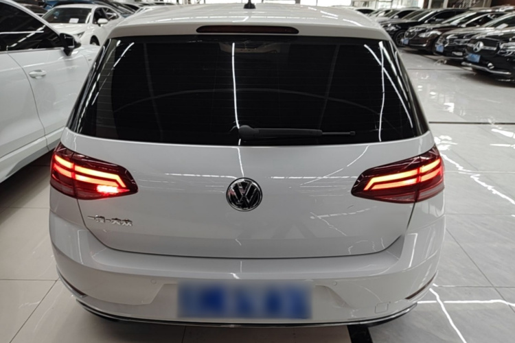 Volkswagen Golf 2020 #4 Volkswagen Golf 2020 car image #4