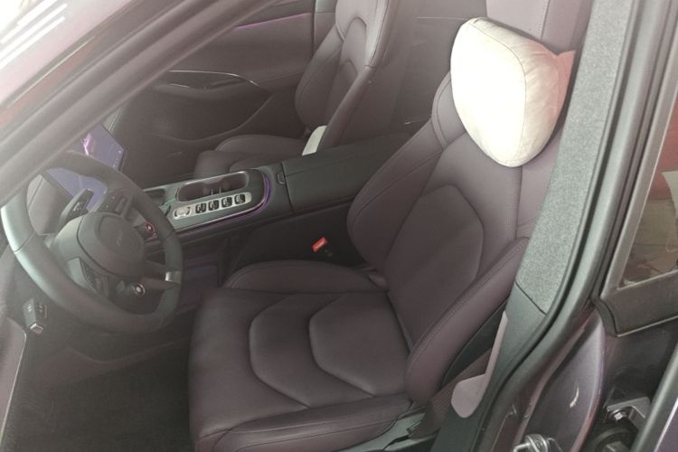 MI SU7 2025 car image #15