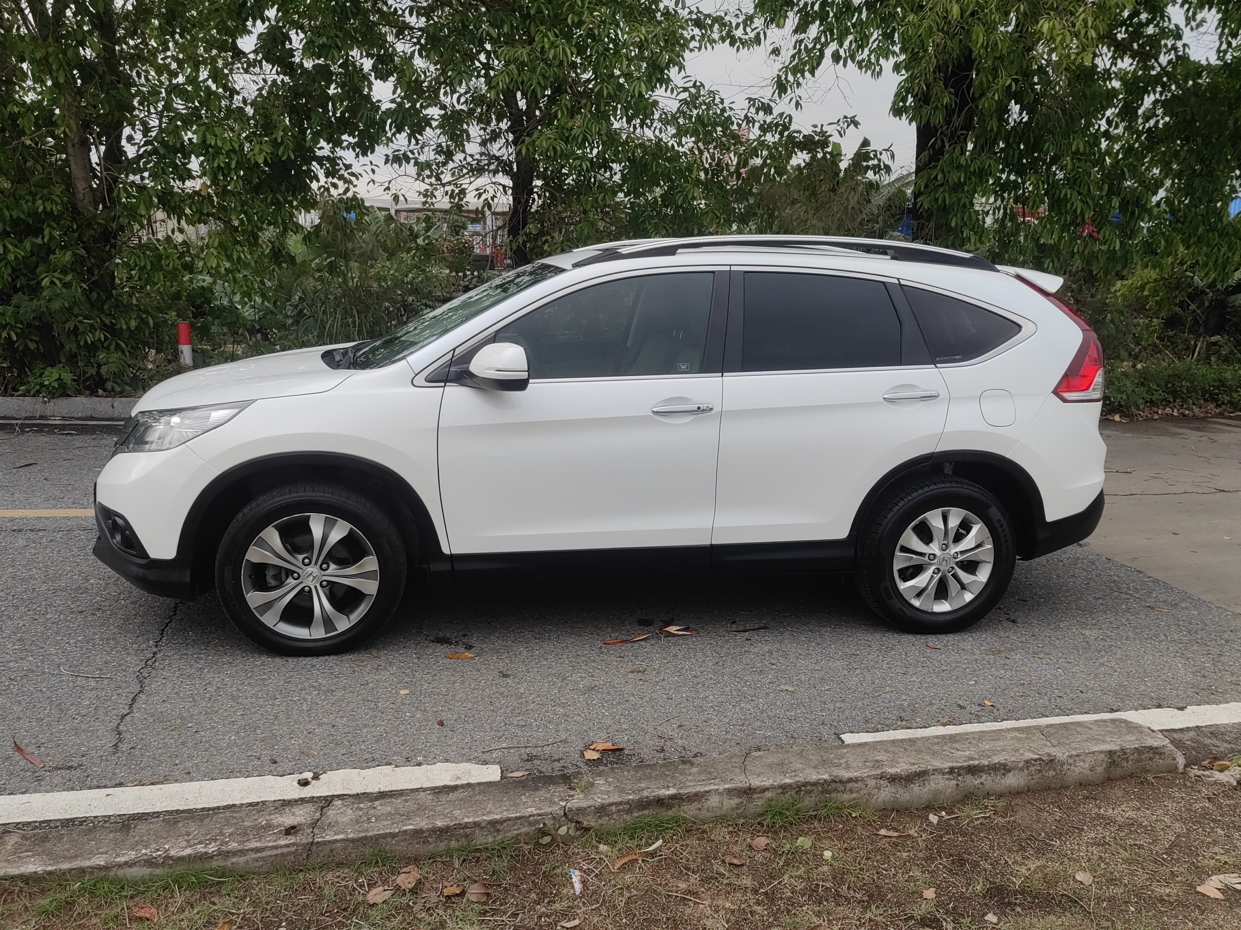 Honda CR-V 2014 car image #4