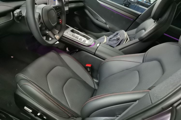 MI SU7 2024 car image #19