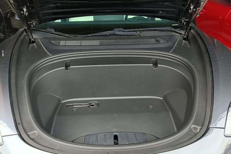 Tesla Model 3 2020 car image #20