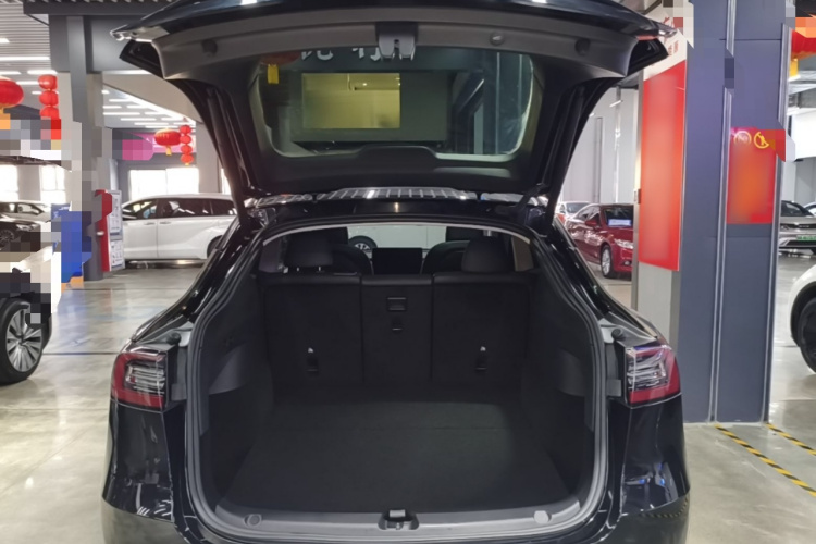 Tesla Model Y 2024 #21 Tesla Model Y 2024 car image #21