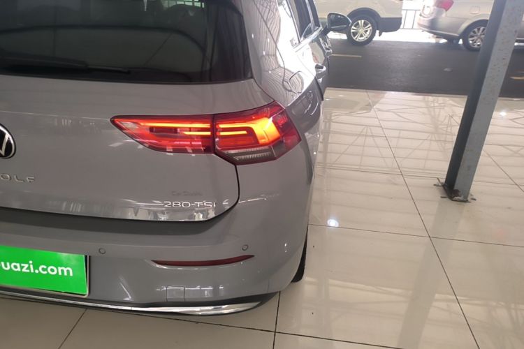 Volkswagen Golf 2021 car image #8