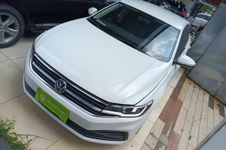 Volkswagen Bora 2019 car image #2
