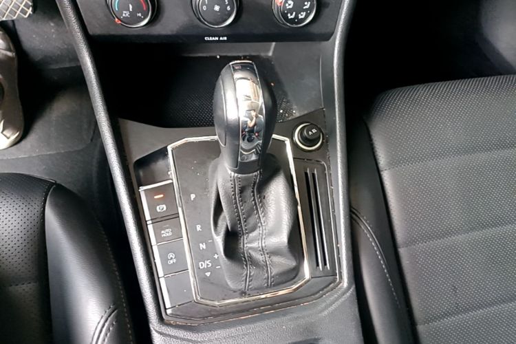 Volkswagen Lavida 2020 car image #18