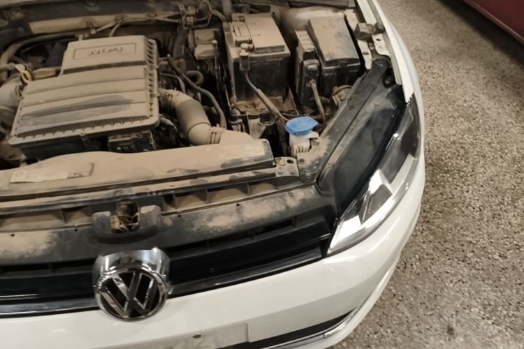 Volkswagen Golf 2015 car image #24
