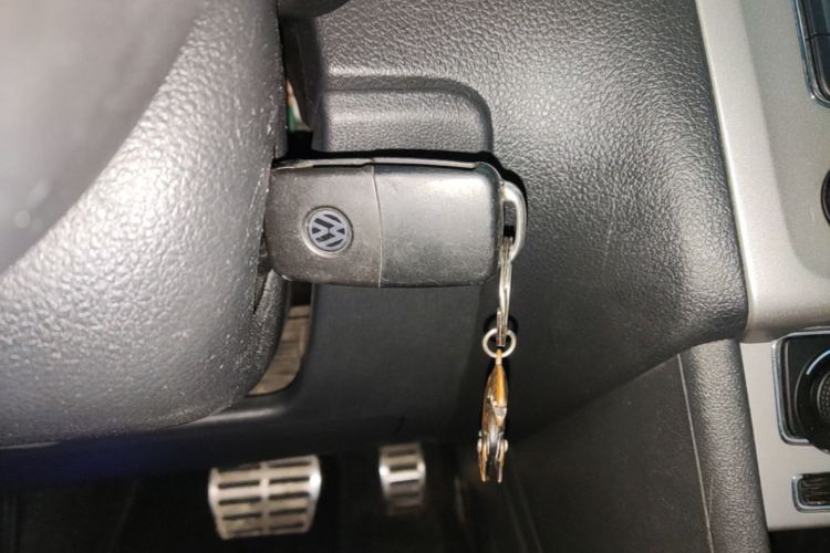 Volkswagen Polo 2016 car image #14