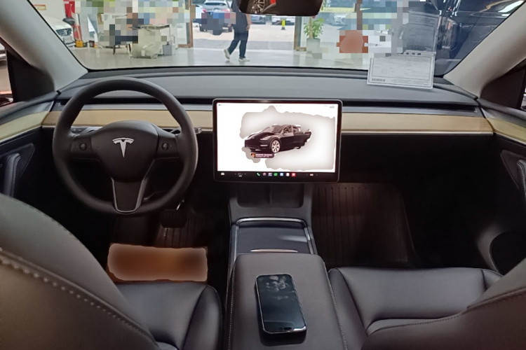 Tesla Model Y 2023 #10 Tesla Model Y 2023 car image #10