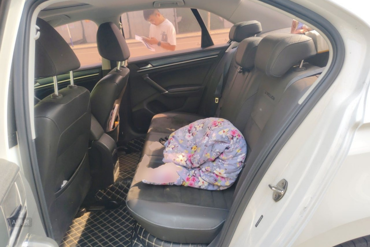 Volkswagen Bora 2017 صورة سيارة #19