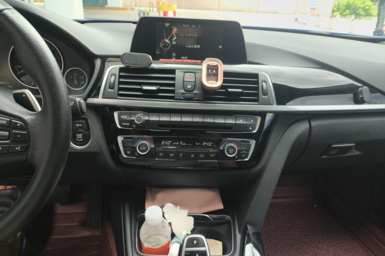 BMW 3 Series 2017 #14 BMW 3 Series 2017 car image #14