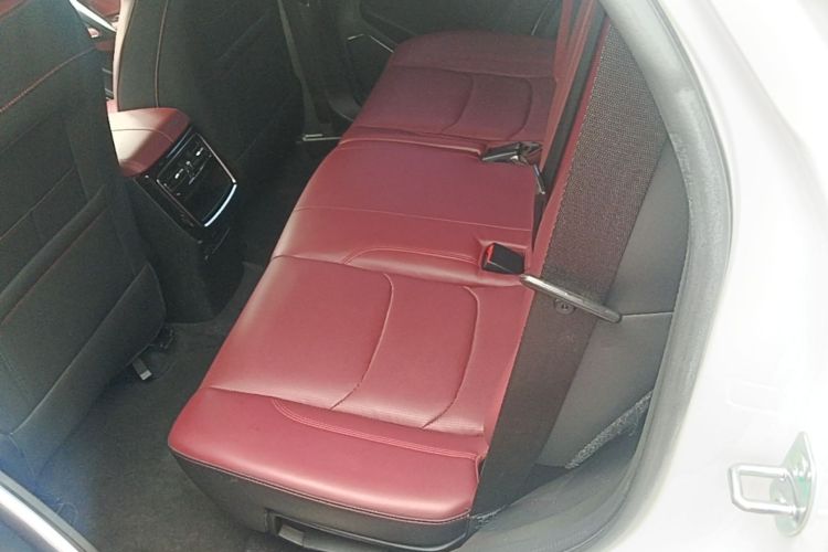Jetour X70 PLUS 2022 car image #17