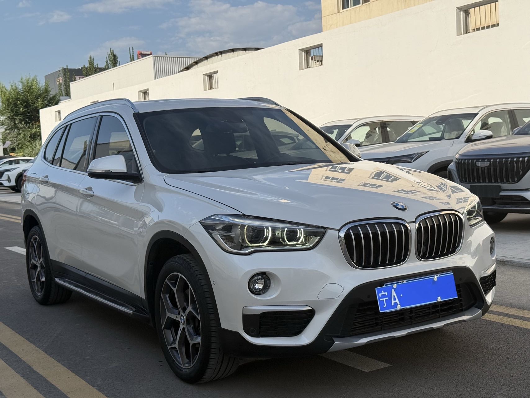 BMW X1 2019 #3 BMW X1 2019 car image #3