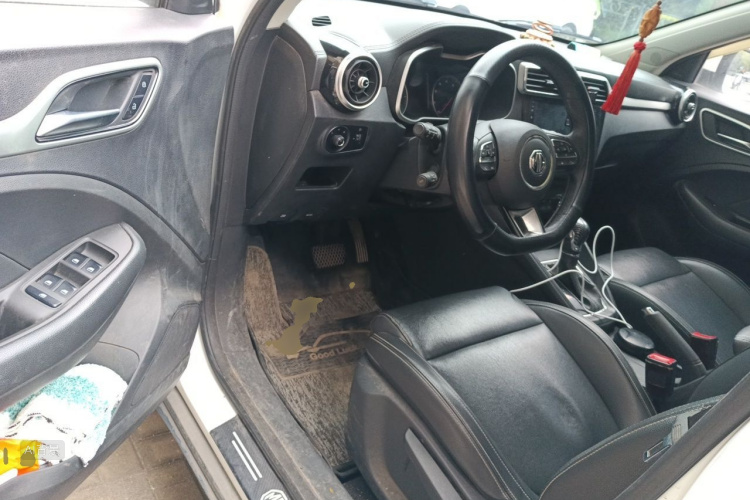 MG ZS 2017 #18 MG ZS 2017 car image #18