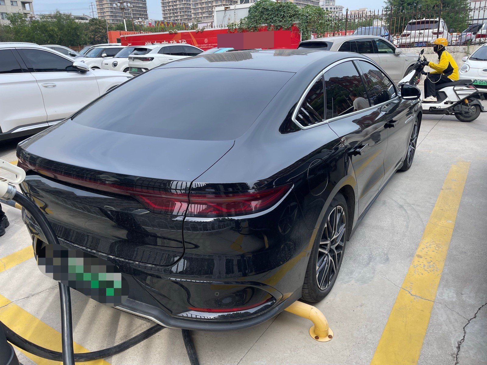 BYD Han 2024 #4 BYD Han 2024 immagine di auto #4
