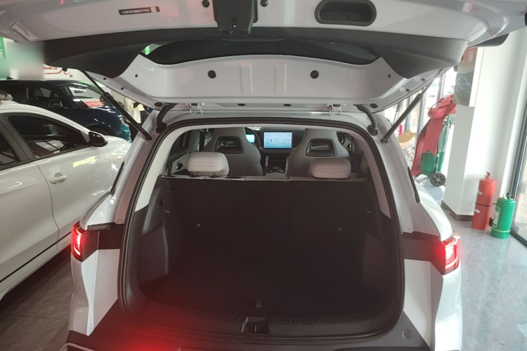 BYD YuanUP 2024 #19 BYD YuanUP 2024 car image #19