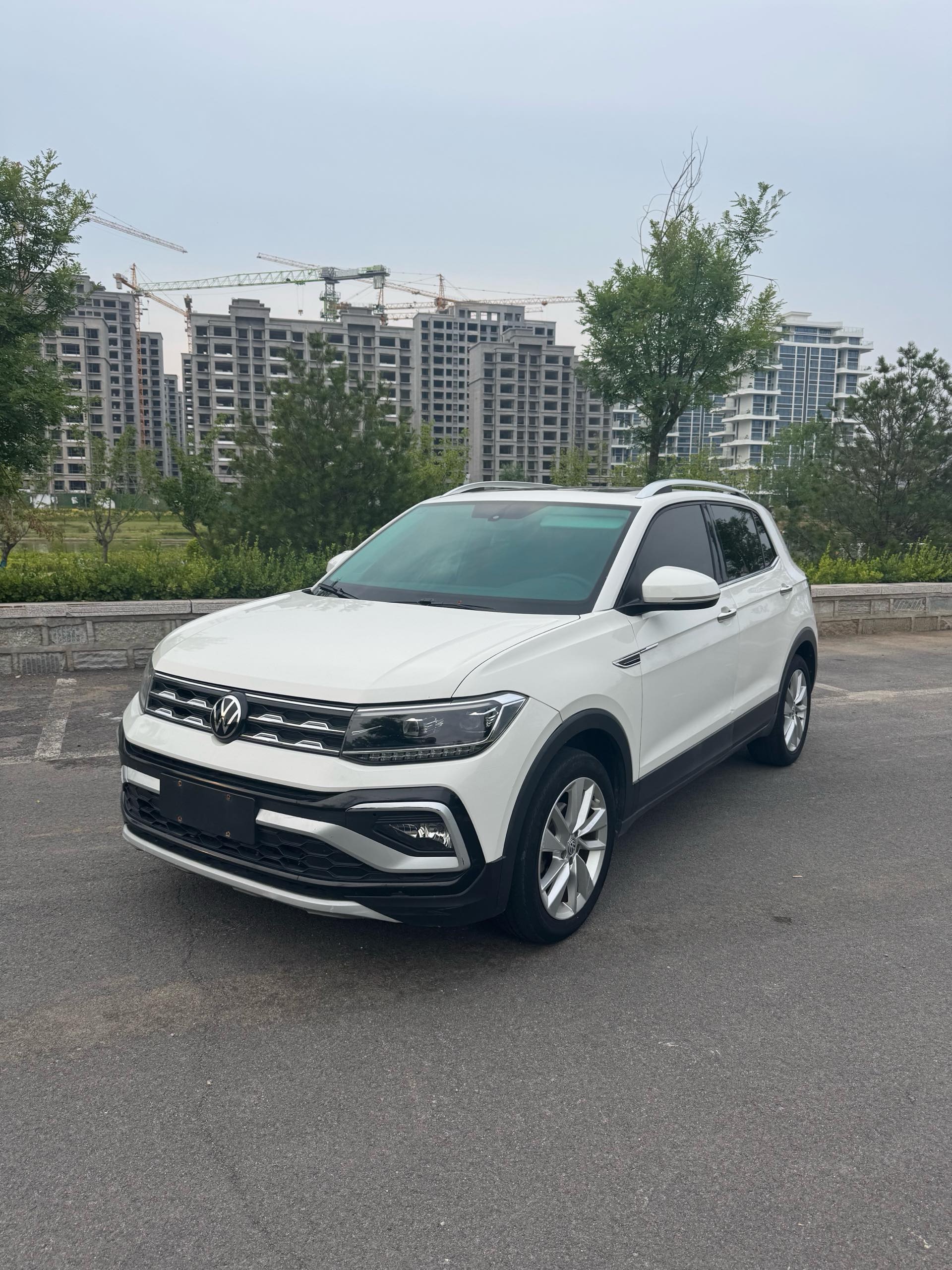 Volkswagen T-Cross 2021 car image 