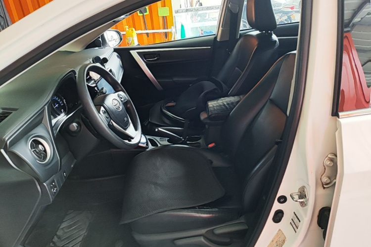 Toyota Corolla 2018 #15 Toyota Corolla 2018 car image #15