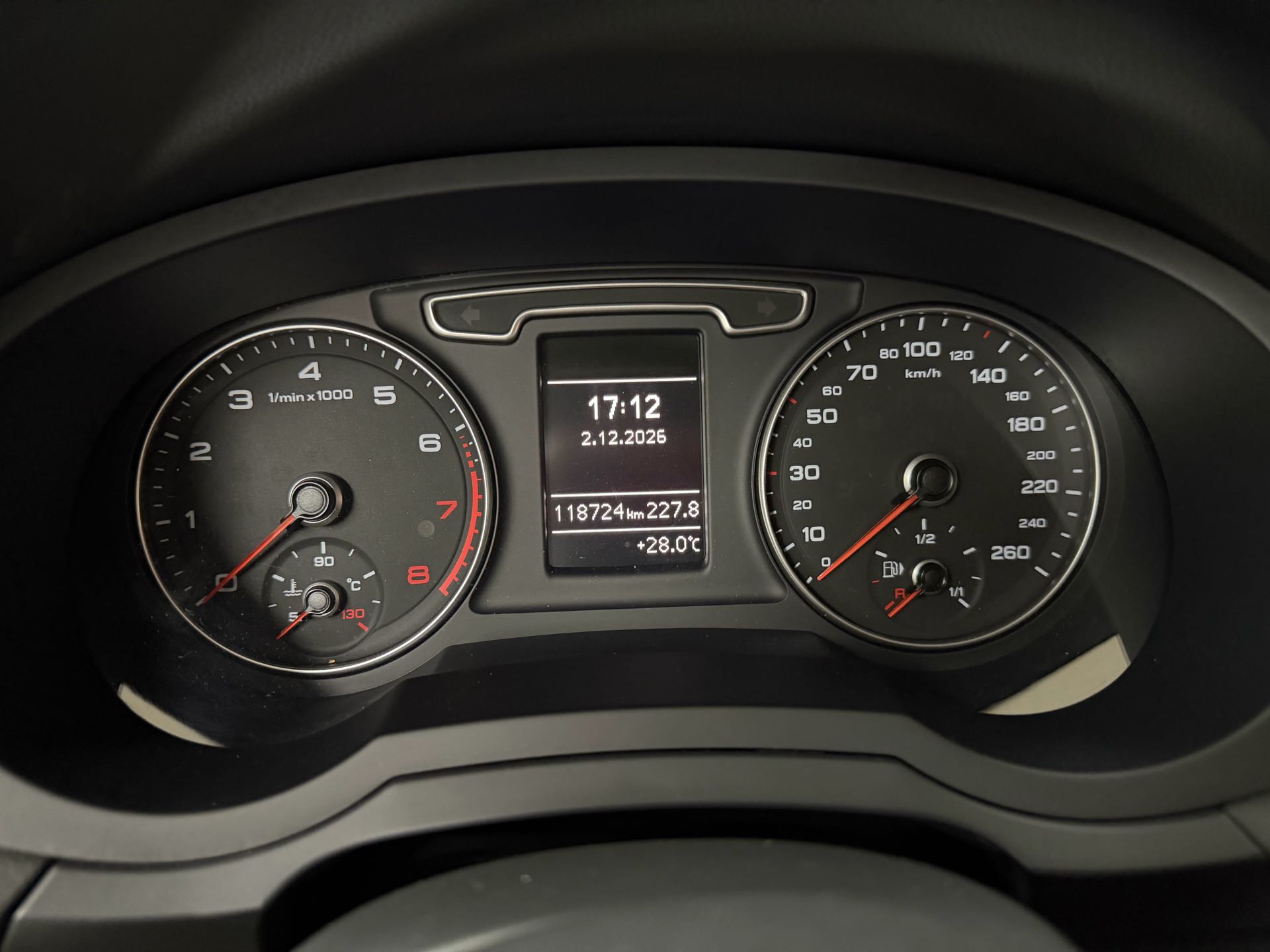 Audi Q3 2016 #5 Audi Q3 2016 car image #5
