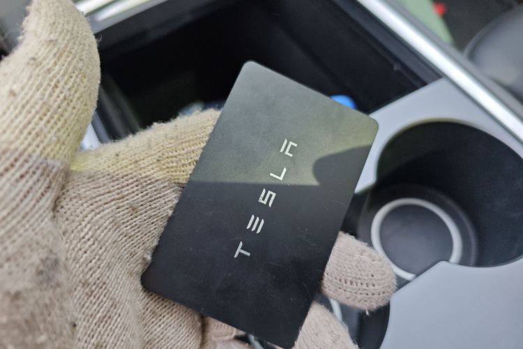 Tesla Model Y 2023 #9 Tesla Model Y 2023 immagine di auto #9