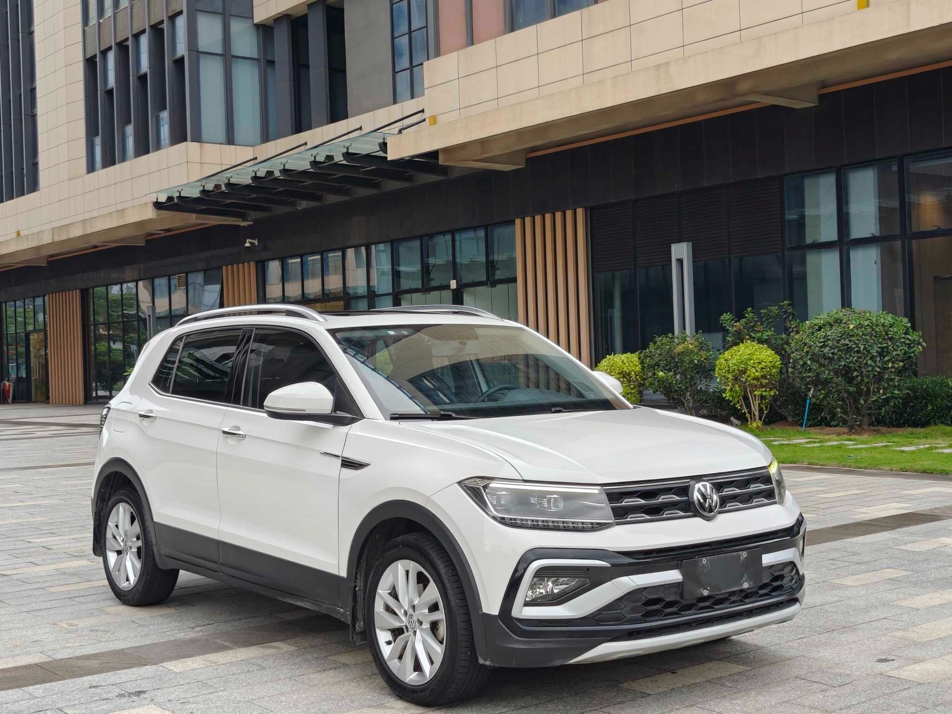 Volkswagen T-Cross 2020 #2 Volkswagen T-Cross 2020 car image #2