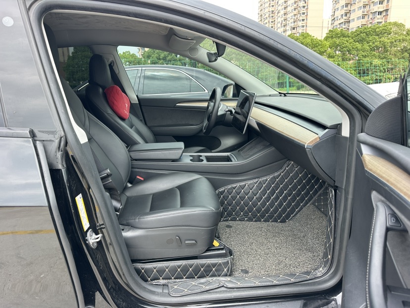 Tesla Model Y 2021 #8 Tesla Model Y 2021 car image #8