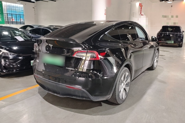 Tesla Model Y 2022 #7 Tesla Model Y 2022 car image #7