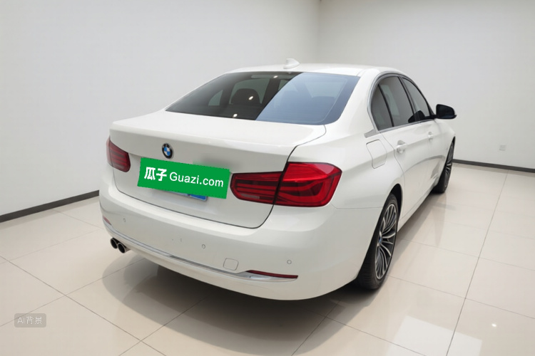 BMW 3 Series 2019 car image #7
