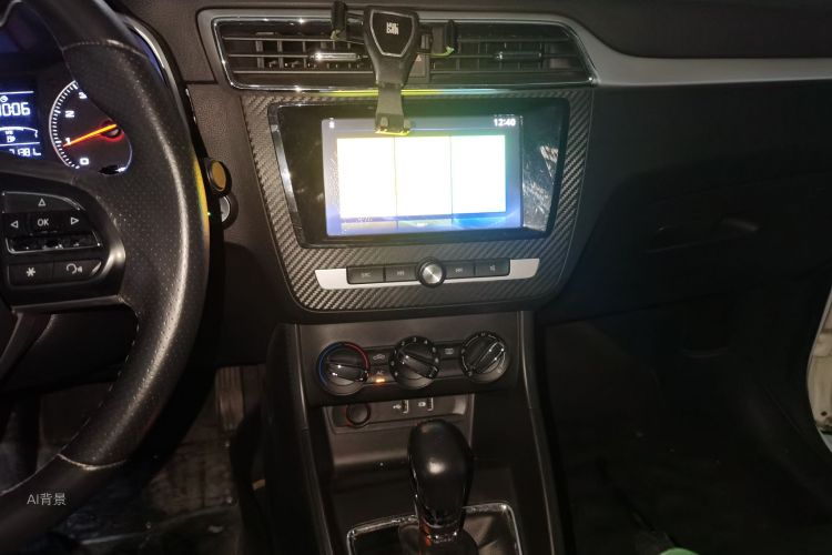 MG ZS 2017 #15 MG ZS 2017 car image #15