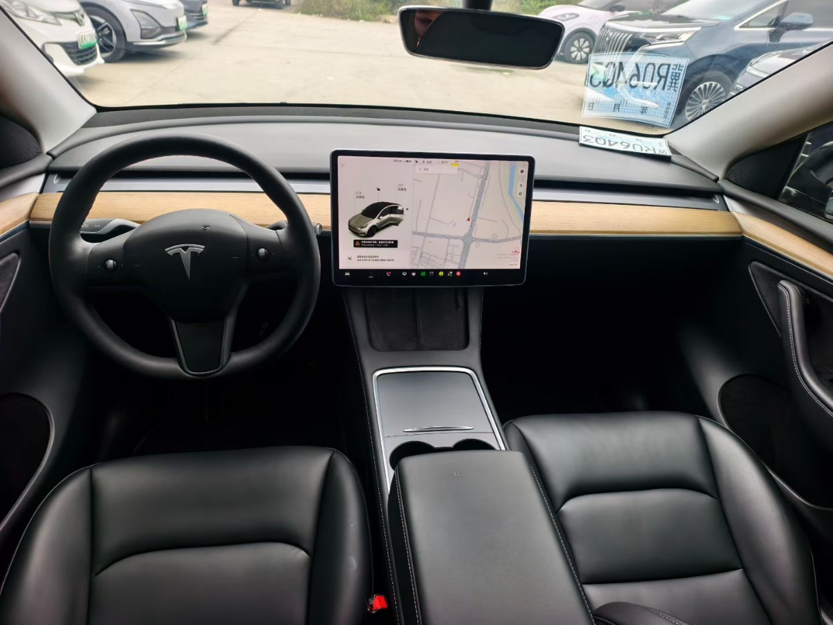 Tesla Model Y 2021 #8 Tesla Model Y 2021 car image #8