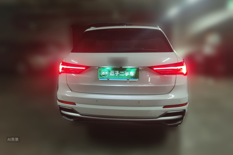 Audi Q3 2022 car image #6