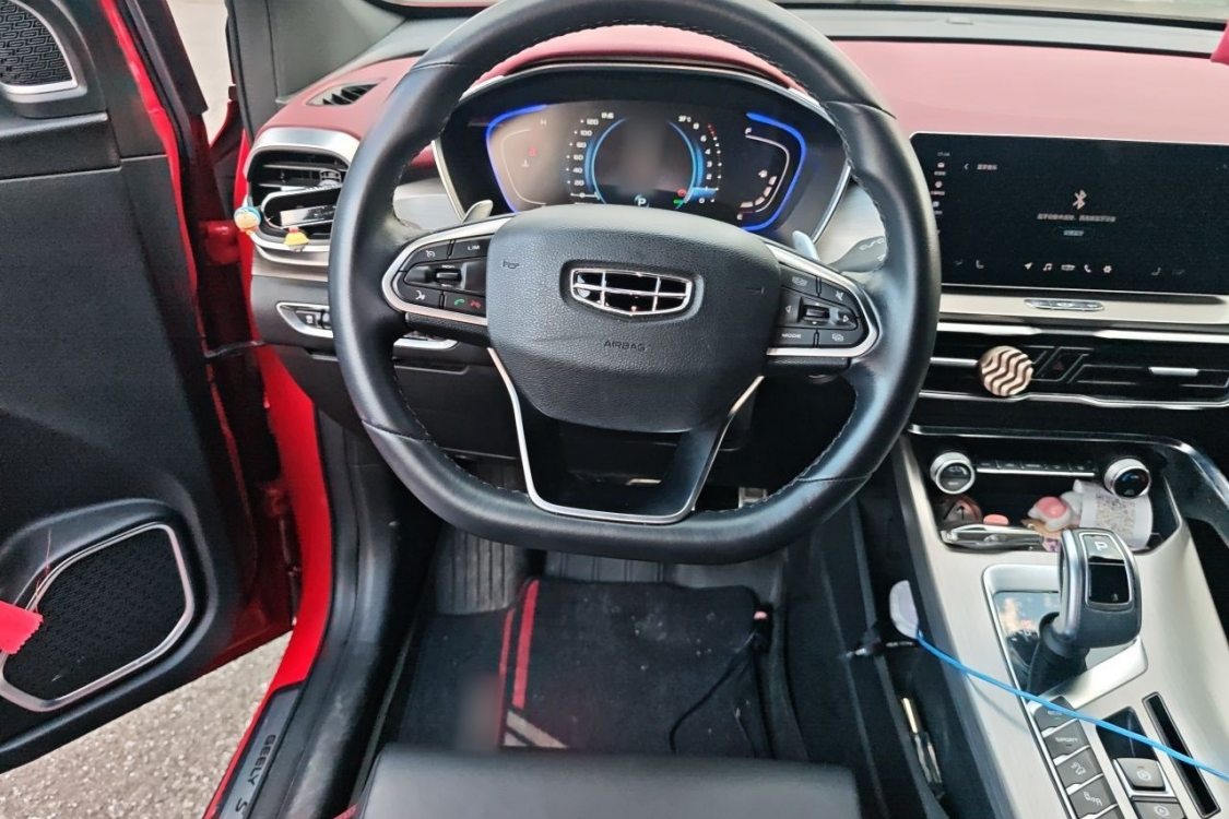 GEELY Coolray 2018 #24 GEELY Coolray 2018 car image #24