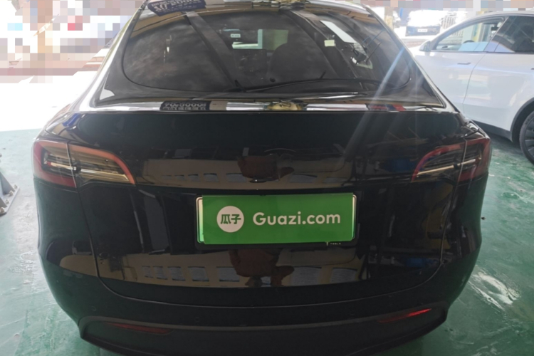 Tesla Model Y 2022 #6 Tesla Model Y 2022 car image #6