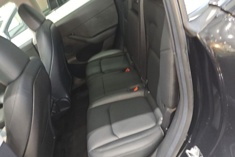 Tesla Model Y 2023 #17 Tesla Model Y 2023 car image #17