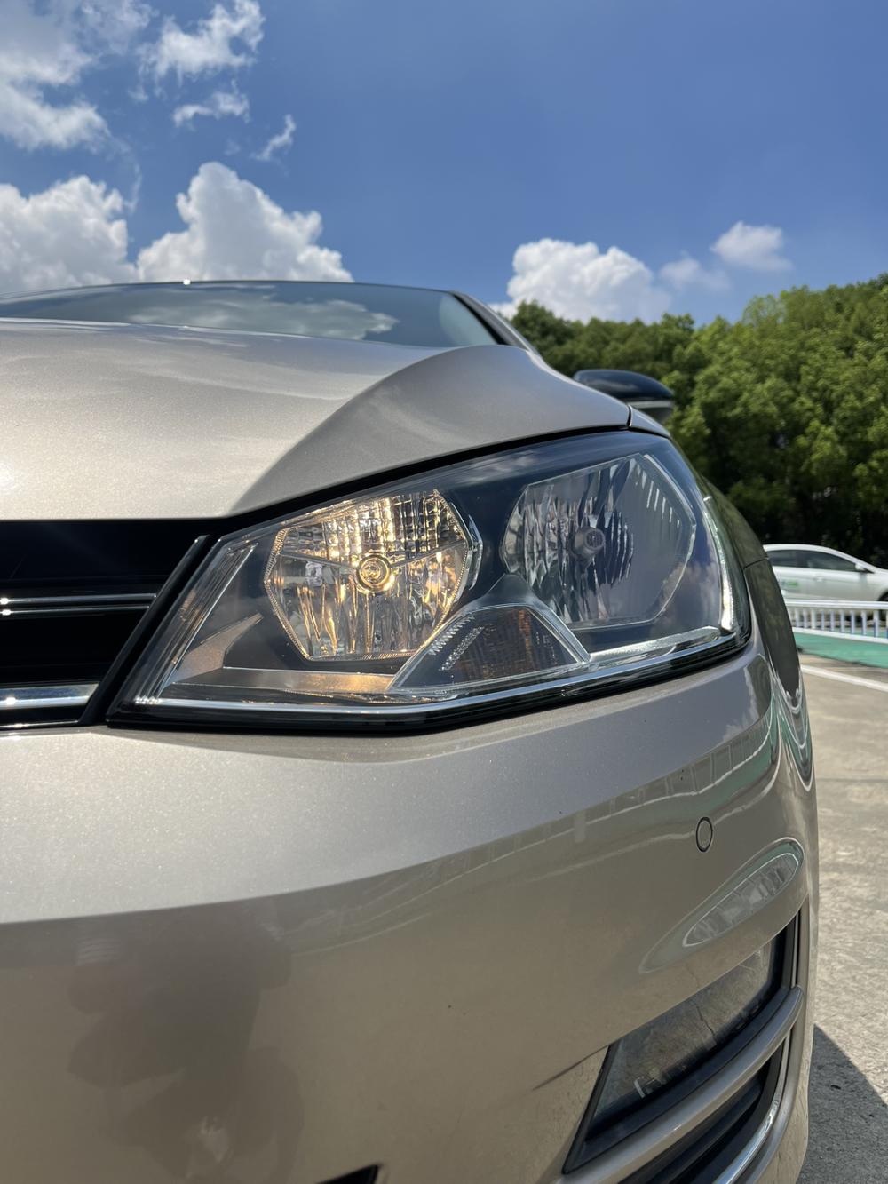 Volkswagen Golf 2017 car image #10