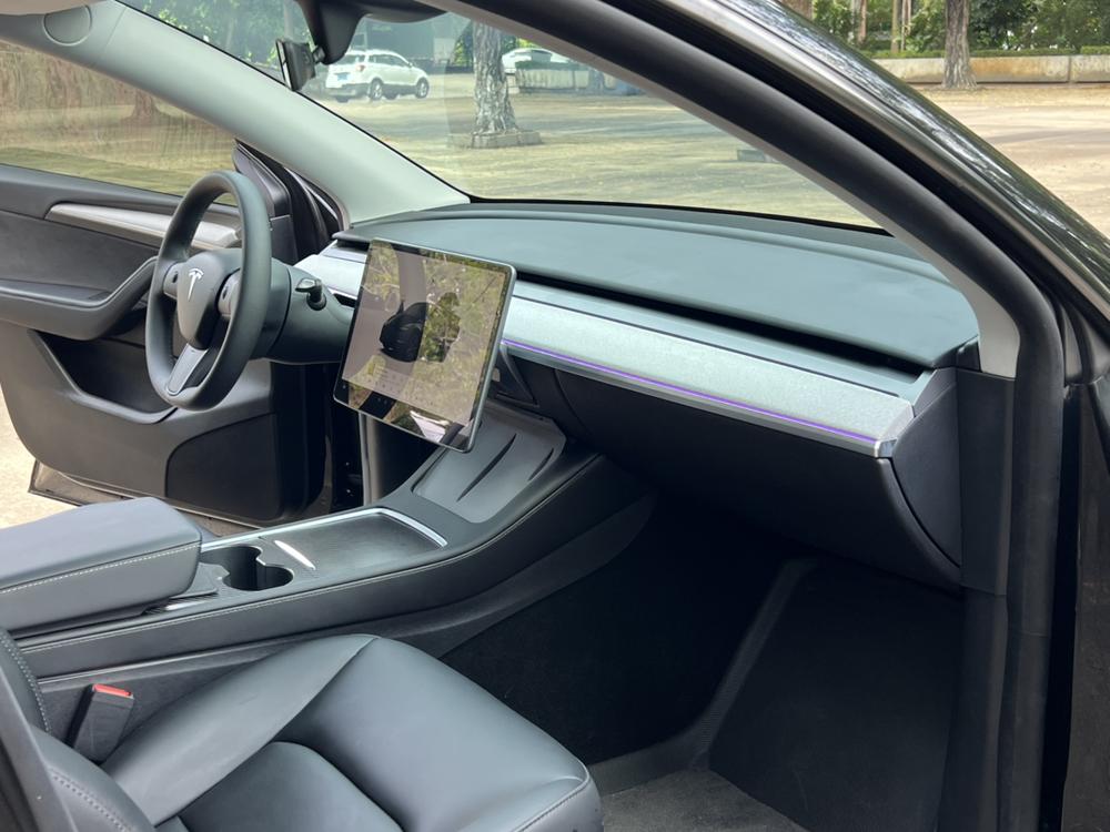 Tesla Model Y 2024 car image #14