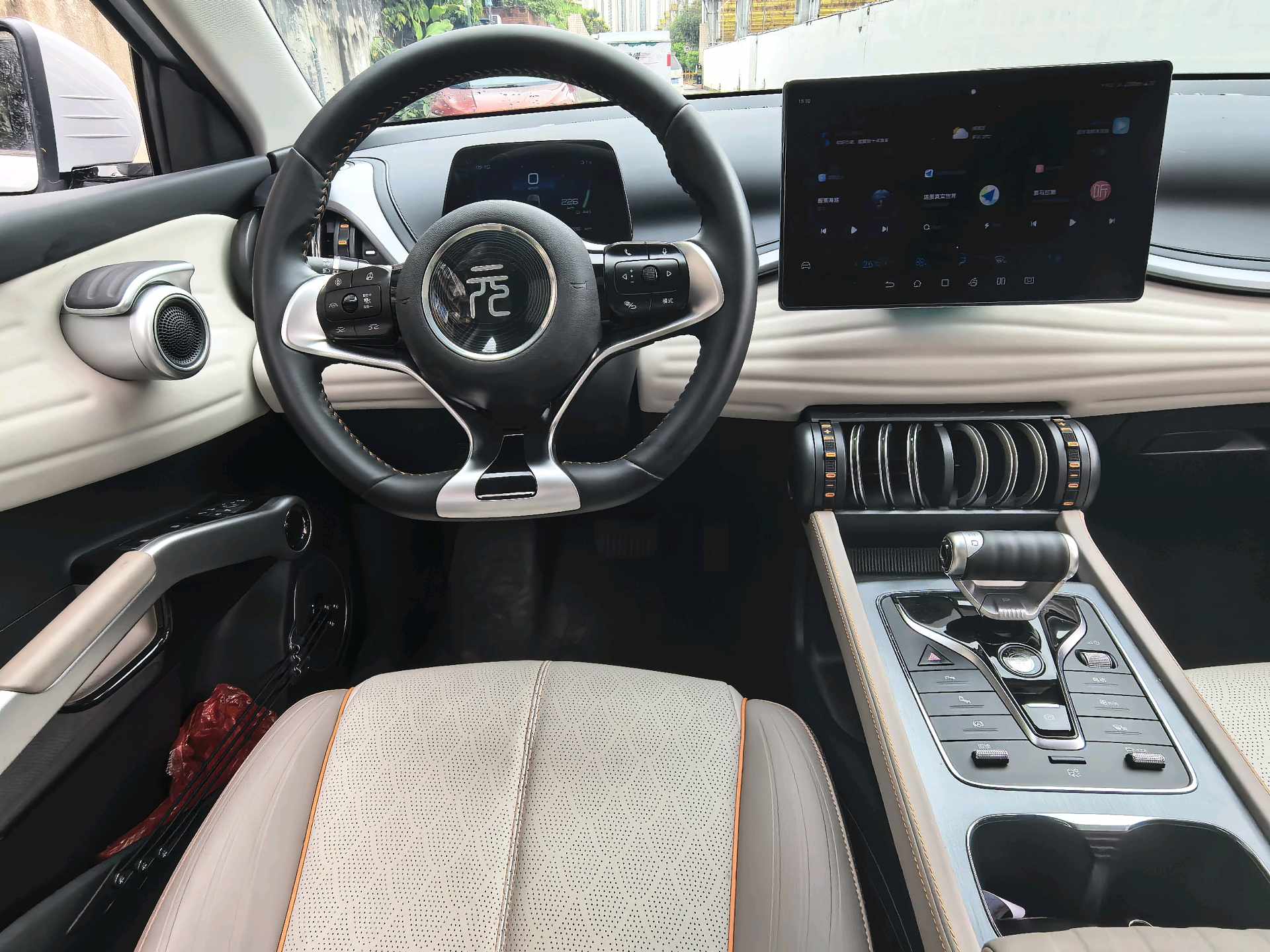 BYD Yuan Plus 2024 imagem de carro #8